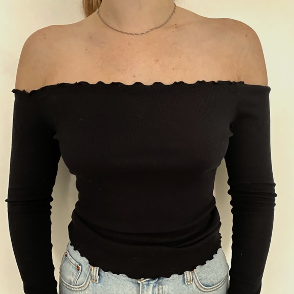 Off the shoulder top - Picture 1 of 1